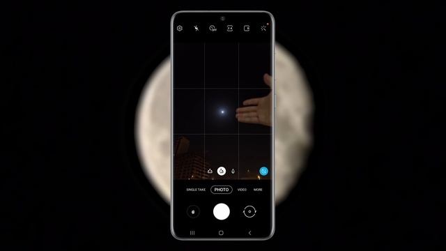 How to Capture the Moon on the Galaxy S20 Ultra смотреть онлайн