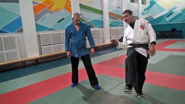 Циркуль. Разножка. Подбив. Выведение из равновесия. Удары и Броски. смотреть онлайн