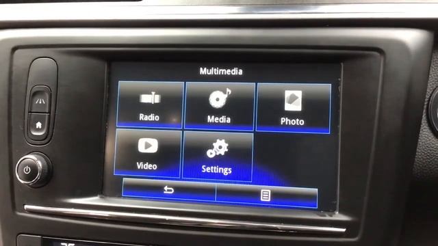 RENAULT KADJAR 1.2 TCe Dynamique Nav SUV 5dr Petrol Manual Euro 6 (s/s) смотреть онлайн