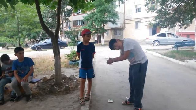 Играем в угадай кто смотреть онлайн