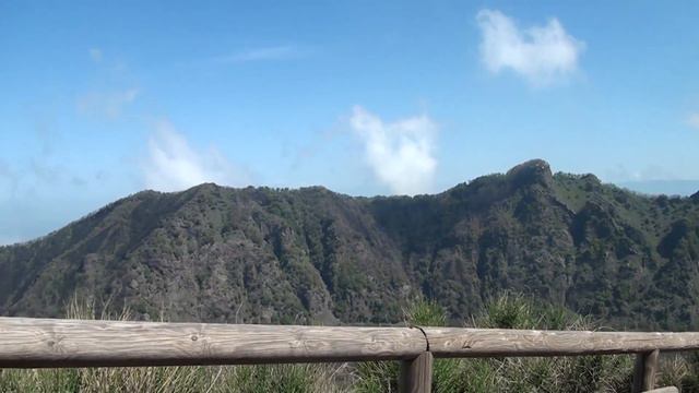 HIKING TO THE SUMMIT OF MOUNT VESUVIUS-The Volcano That Destroyed Pompeii!