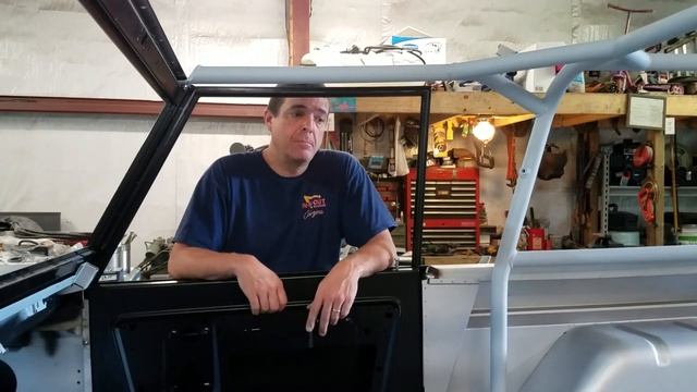 Family Roll Cage Install - Krawlers Edge! - 1966 Ford Bronco Restoration Project смотреть онлайн