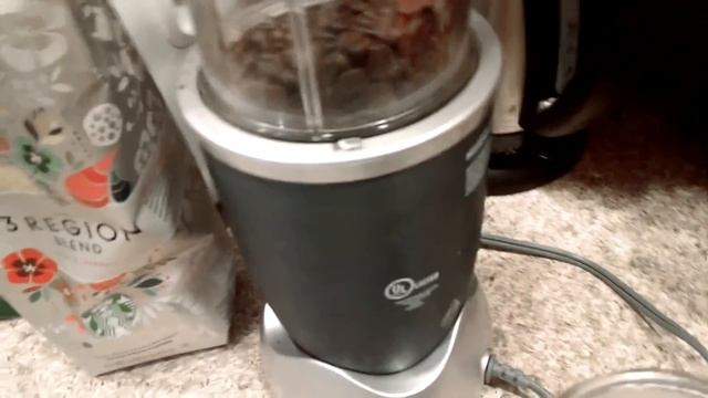 How to Grind Coffee Beans at Home? Is a Burr Coffee Grinder Worth It? — New Oxo Burr Grinder смотреть онлайн