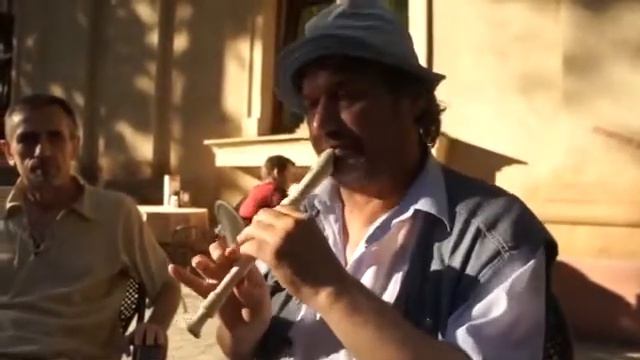 Мой педагог по блокфлейте Анатолий Мытку мастерски играет румынскую музыку и не только. смотреть онлайн