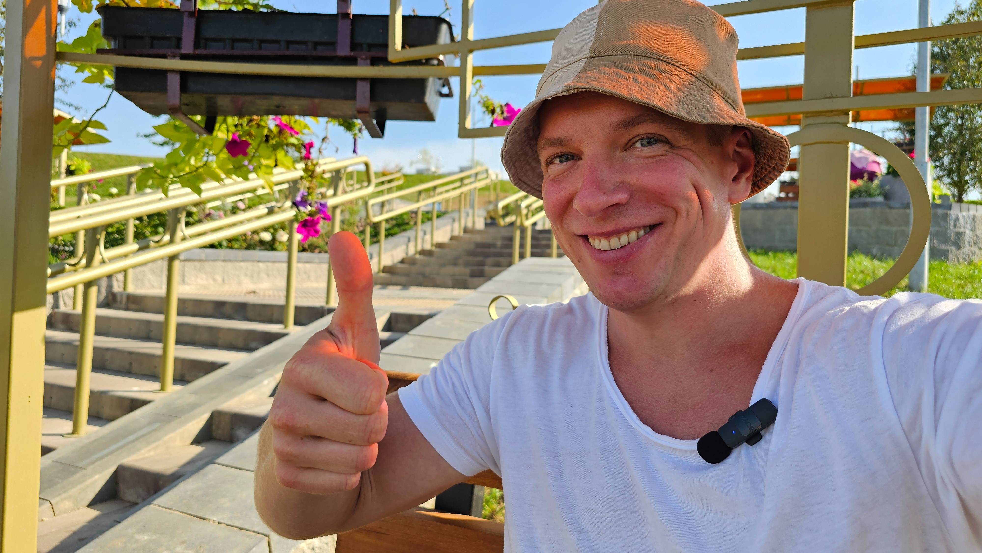 Белорусы хотят быть с Россией, а не с Евросоюзом и США. смотреть онлайн