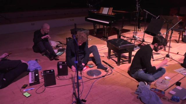 Plus Minus Ensemble - Everybody Do This смотреть онлайн