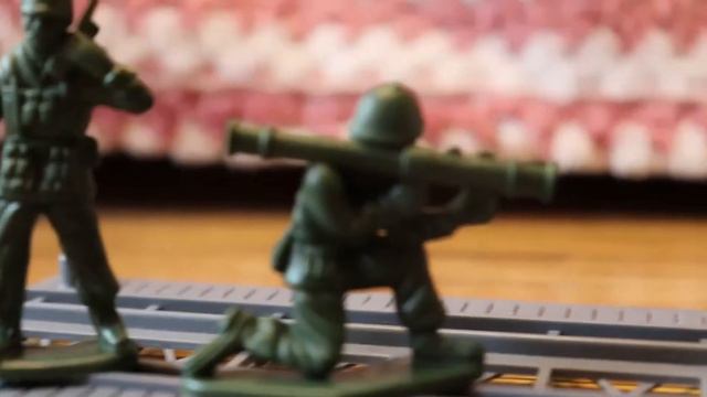 (Детский поезд сошёл с УМА!!!!) смотреть онлайн