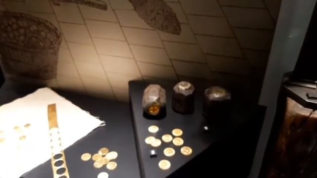 Миллион из рублевых монет | 5 кг золота и серебра | поход в музей денег смотреть онлайн