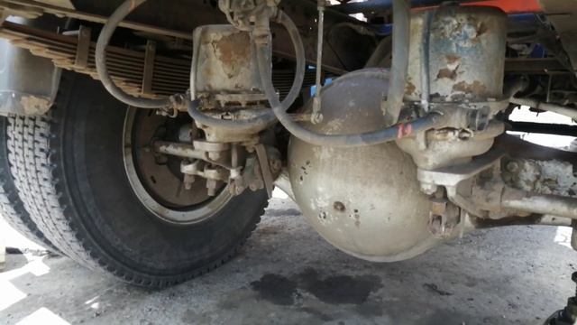 Замена тормозных колодок на ЗИЛу. смотреть онлайн