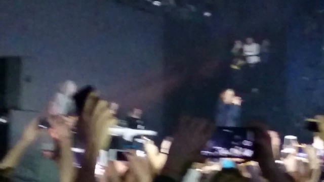 PHARAOH - БЕГИ ОТ МЕНЯ LIVE смотреть онлайн