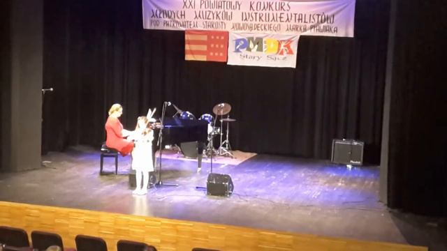 William Kroll - Donkey Doodle - Magdalena Siedlarz (violin 8 years old), naucz. S. Dudka смотреть онлайн