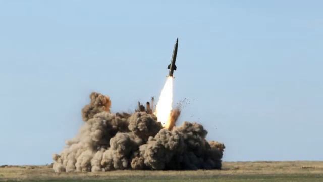 США пугает Россию бомбардировщиками смотреть онлайн