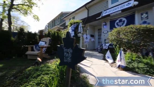 The Toronto Maple Leafs house смотреть онлайн