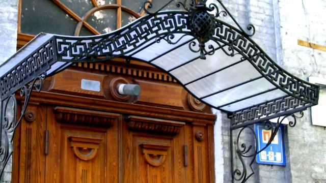 Входной навес в греческом стиле козырек кованый поликарбонат металл смотреть онлайн