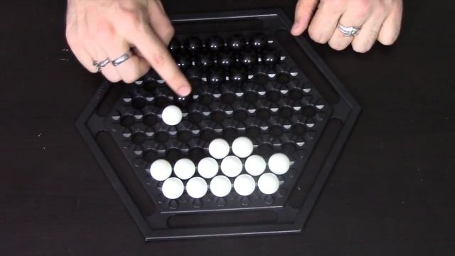Abalone - A Dice Cup 'how to play' video by Steve Raine смотреть онлайн