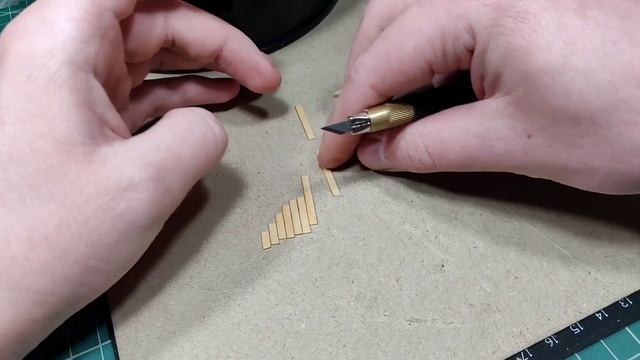 ПОСТРОЙКА ИЗБЫ из БРЕВНА СВОИМИ РУКАМИ. Масштаб 1/72. Construction of a wooden house. смотреть онлайн