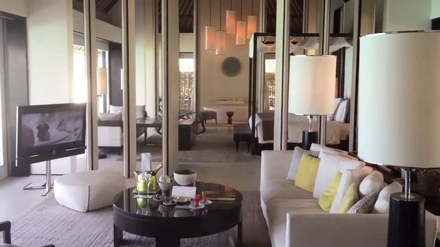 Maldives lagoon and ocean Beach - Relaxing смотреть онлайн