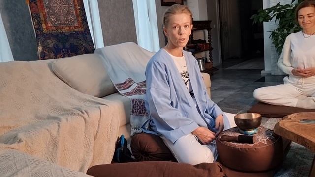 Ретрит 3.11.2023. Вопрос: " С чего начать практику, как сесть, на что сесть..." смотреть онлайн