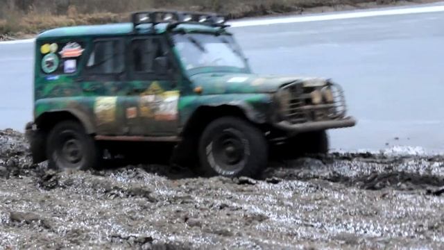 Уаз vs Нива Off Roading 4х4 смотреть онлайн