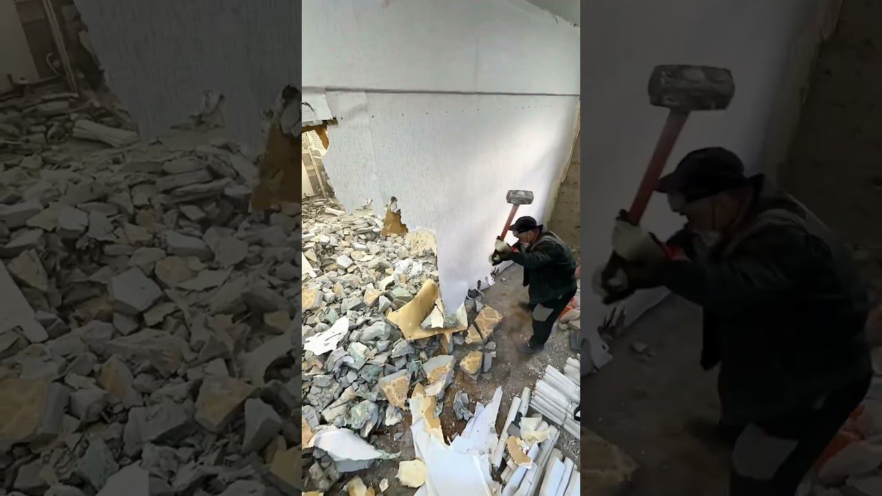 Как сносить перегородки -Смотри  гипсолит, соседи в шоке#алексейбелый #демонтаж #сталинка