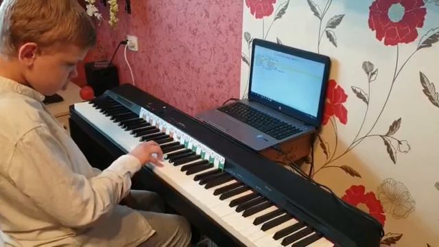 Artem. Трезвучия Ре мажор и ре минор правой рукой смотреть онлайн