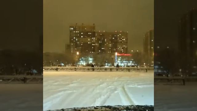 Покатушки по снегу!!! Вот так было вчера!!! смотреть онлайн