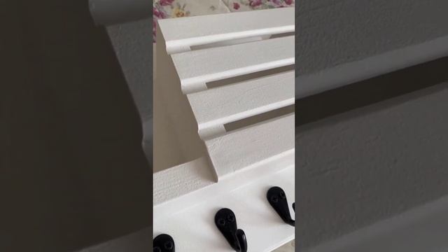 Ключница с крючками для ключей, полка для духов? смотреть онлайн