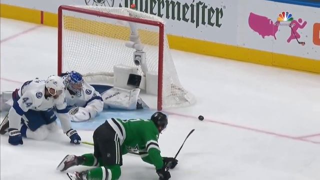 Сэйв Василевского на Каамано в матче №4 ФКС-2020 / Vasilevskiy Makes Miraculous Save On Caamano