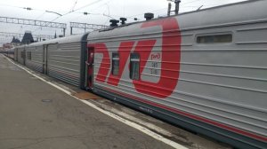 Поезд 002 «Россия» Москва-Владивосток отправляется в дальний путь.