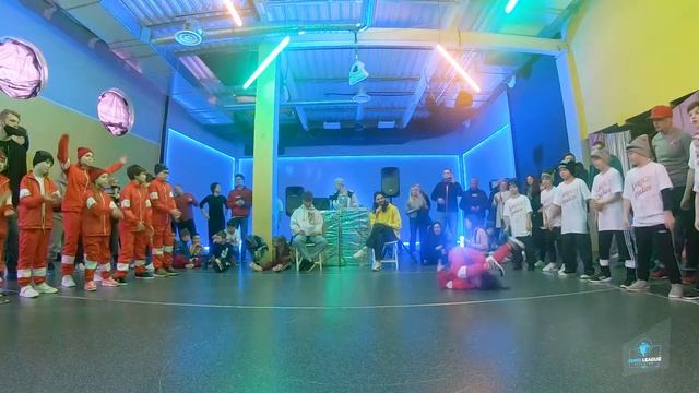 Zames Breaking League | ZBL - Phoenix team VS KCB Junior смотреть онлайн