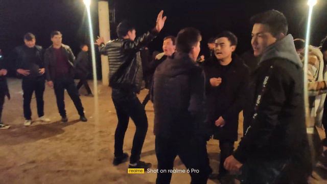 Ит Уйин Жинича Ракис смотреть онлайн