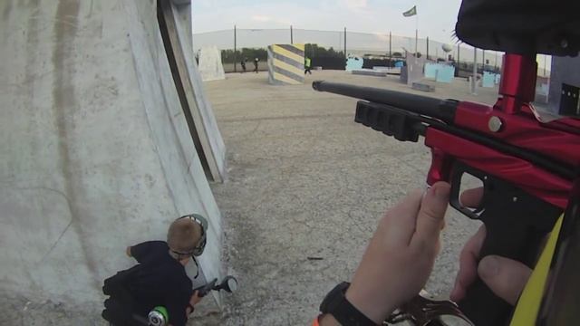 Help New Paintball Players During Games