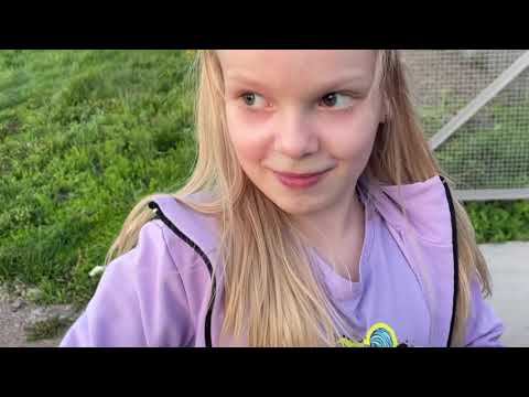 Опаздываем! Едем за подарком для дочери на день рождения. смотреть онлайн