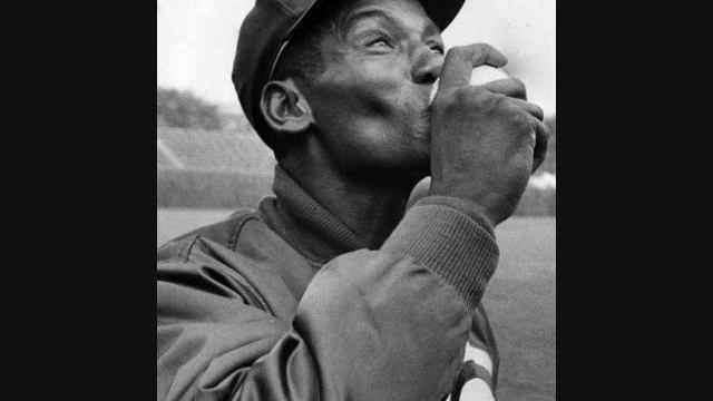 Thanks, Ernie Banks (Let's Play Two!) смотреть онлайн