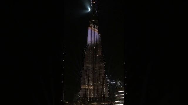 Бурдж-Халиф , Apple House смотреть онлайн