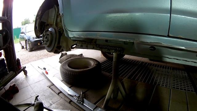 Форд Фокус 2 Замена порогов, реставрация арок Сварка Часть-2.Сварка. смотреть онлайн