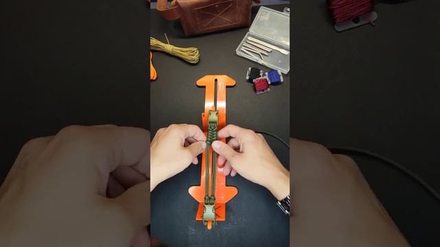 плетение из паракорда . смотреть онлайн
