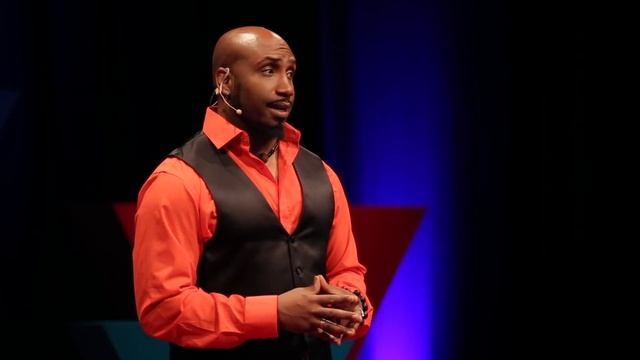 A black man undercover in the alt-right | Theo E.J. Wilson | TEDxMileHigh смотреть онлайн