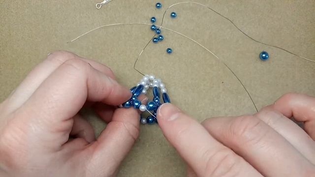 Návod: Zvoneček z korálků / DIY Tutorial: Christmas bell from beads смотреть онлайн
