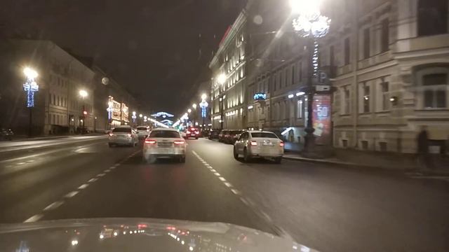 2021.01.03. Погода Петербург. 20:22. 0°. В центре города пробки и толпы гуляющих. смотреть онлайн