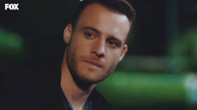 Серкан & Эда—По щекам моим слезы / Постучи в мою дверь / Sen çal kapımı смотреть онлайн