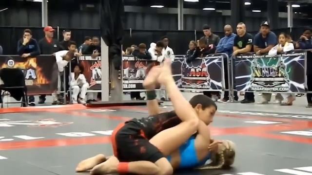 Girl Vs Boy BJJ Fights Girl Destroys Boy In Brazilian Jiu Jitsu! Girl Humiliate Boy BJJ FIGHT.