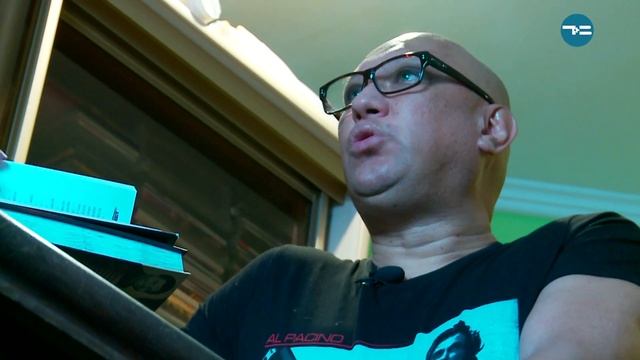 WHO IS Октябрист Якубов: о Чумакове, армии и сыне смотреть онлайн