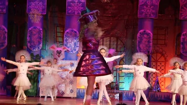Лебедева Екатерина - Снежинка (сказки "Школа магии и волшебства" 23.12.2016) смотреть онлайн