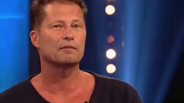 ⚡️Немецкий актёр Тиль Швайгер на ток-шоу в Германии, за неполных две минуты, разрывает шаблоны запад смотреть онлайн