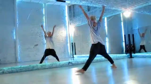 Александра Прохорова. Танец на Курской. смотреть онлайн