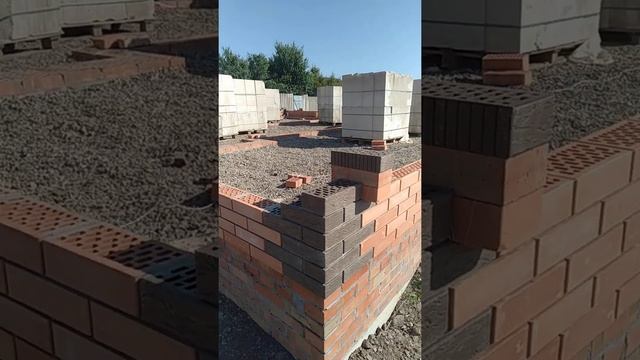 Кладка кирпича. День 2.Alex Martyn смотреть онлайн