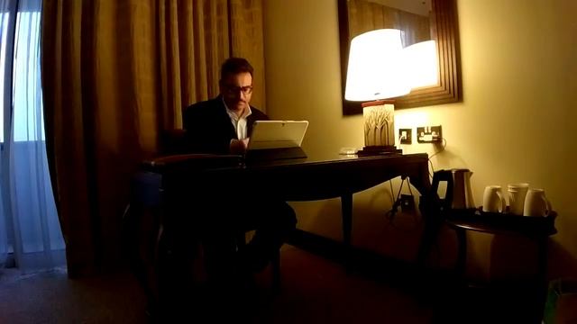 Hussam Ezz Eldin - Imagine and smile смотреть онлайн