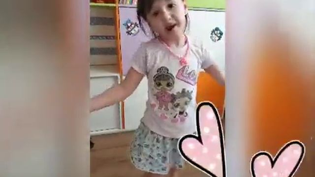 Газета Бэби "Песня про маму" смотреть онлайн