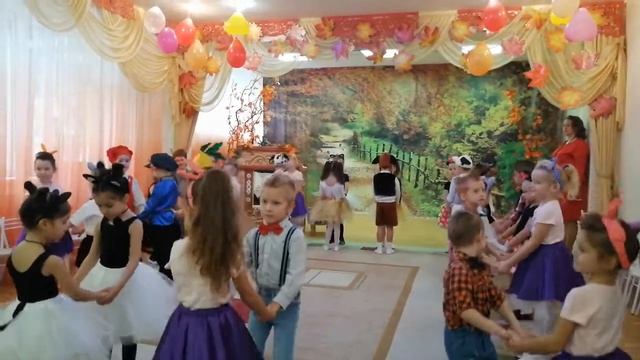 Осенние утренники 2019-5 смотреть онлайн